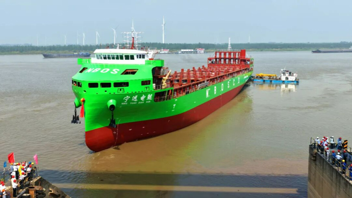 历史性突破！全球最大万吨级纯电动智能海船，，，乐成下水