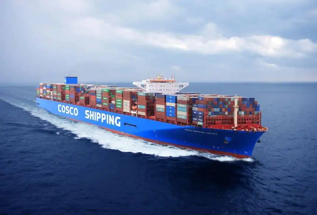 筑牢海内大循环的海上动脉：：中远？？爻中皇的诿臣跋浜Ｔ耸盗